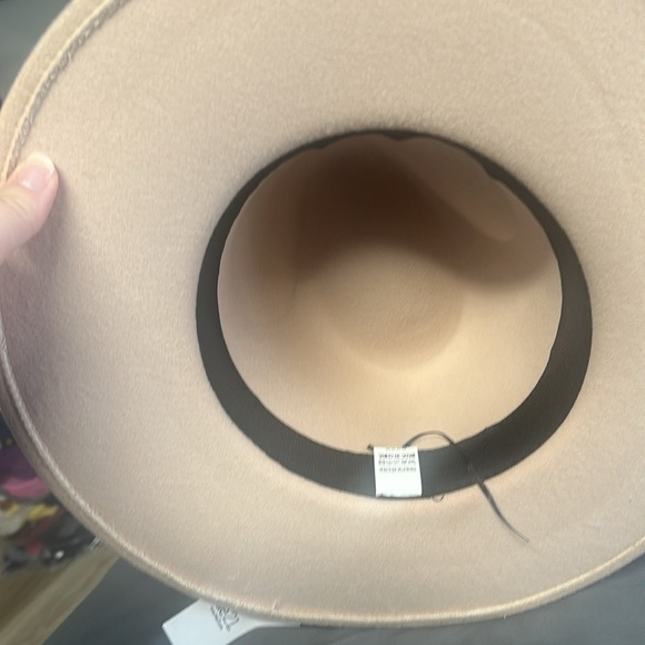 Rue 21 Cream Women's Fedora Hat - Picture 2 of 3